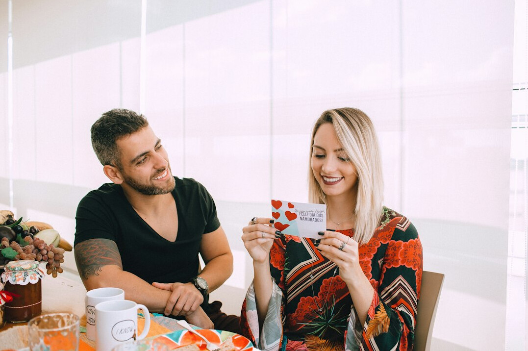 couple planning savings goals
